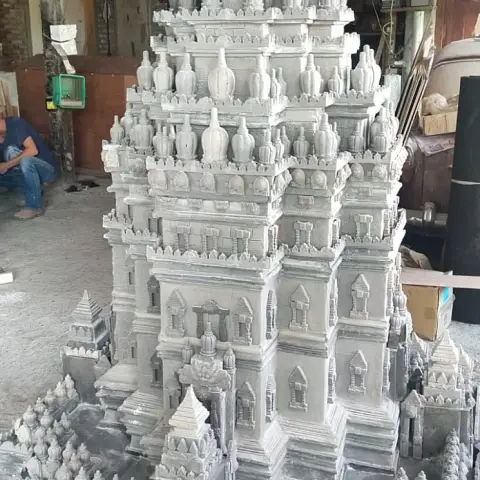 Replika candi